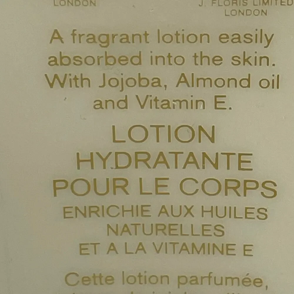 Floris London China Rose Enriched Body Moisturizer 8,5 FL OZ New In Box Retired